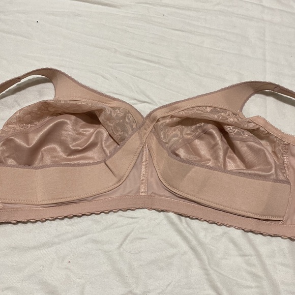 New Glamorise Magic Lift No Wire Satin Cafe Beige Cotton Bra Size 42F NWOT blush - Picture 6 of 12
